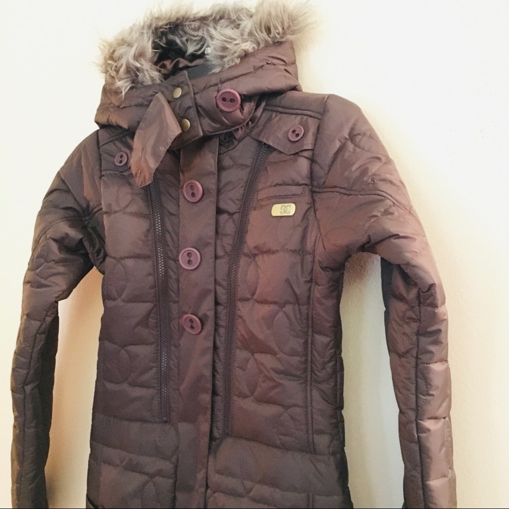 DC Puffer Jacket - Picture 6 of 12
